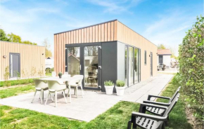 Stunning Home In Heinkenszand With Wifi